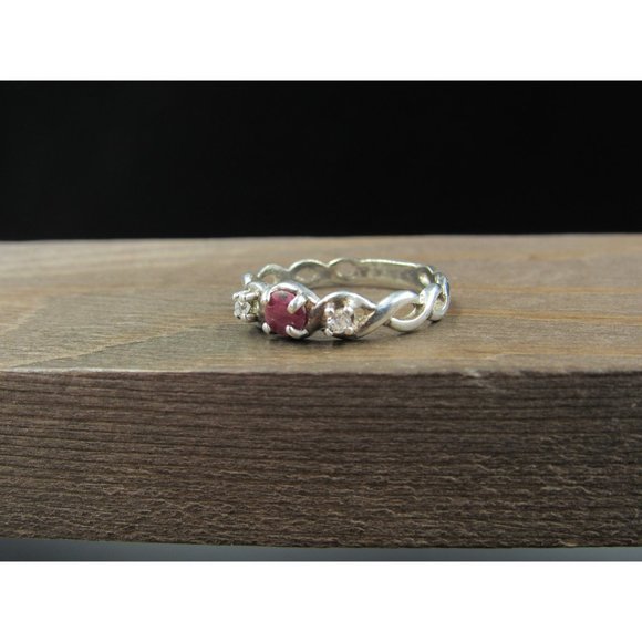 Size 7 Sterling Silver Rustic Rough Ruby And CZ Gem Band Ring Bohemian Everyday - Picture 3 of 9